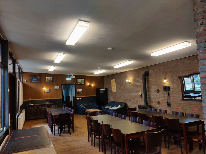 Groepsaccommodatie in Reek (Noord-Brabant) voor 32 personen met 14 slaapkamers en 7 badkamers.