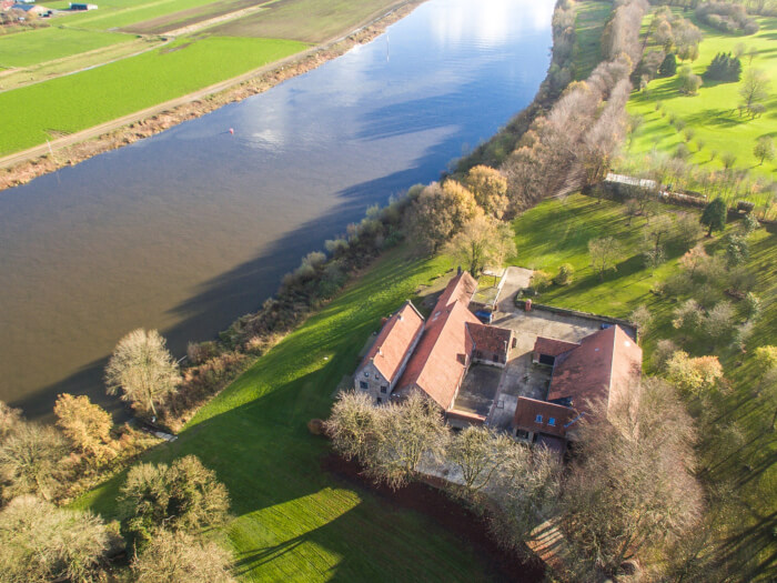Groepsaccommodatie in Grubbenvorst (Limburg) voor 8 personen met 4 slaapkamers en 2 badkamers.