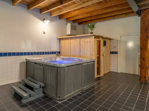 Exclusief vakantiehuis met sauna, bubbelbad en privé binnenzwembad inbegrepen