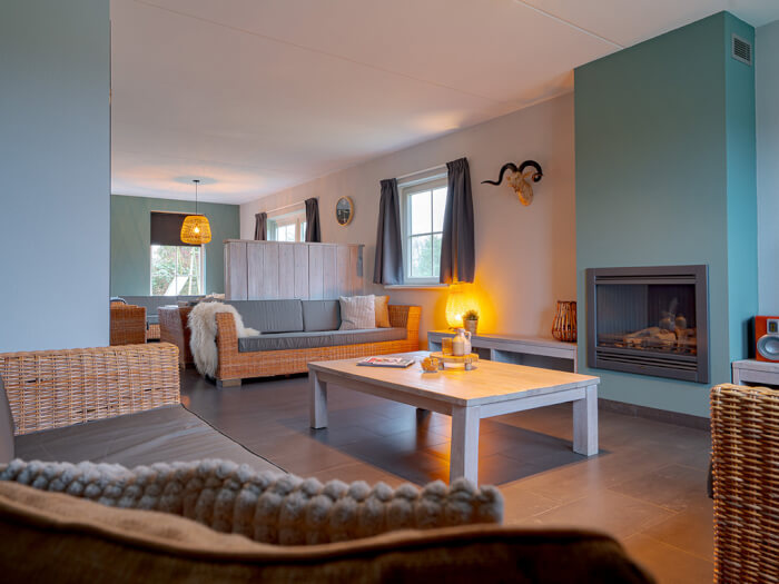Groepsaccommodatie in Tiendeveen (Drenthe) voor 20 personen met 10 slaapkamers en 6 badkamers.