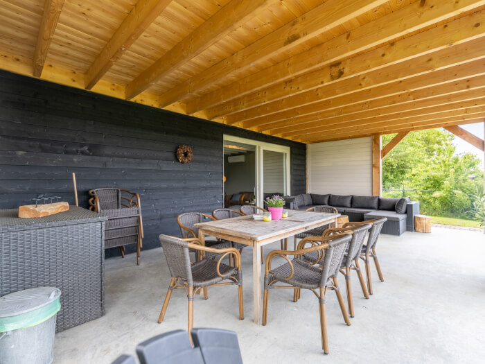 Groepsaccommodatie in Liessel (Noord-Brabant) voor 10 personen met 5 slaapkamers en 5 badkamers.