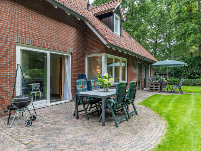 Groepsaccommodatie in Rossum (Overijssel) voor 14 personen met 6 slaapkamers en 1 badkamers.