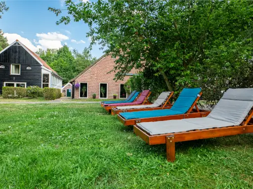 Sfeervol familiehuis met binnenzwembad en sauna