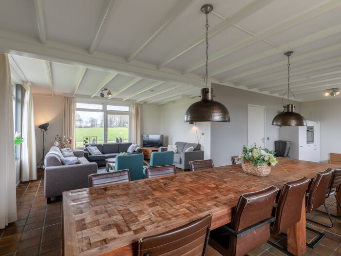 Groepsaccommodatie in Winterswijk (Gelderland) voor 10 personen met 5 slaapkamers en 2 badkamers.