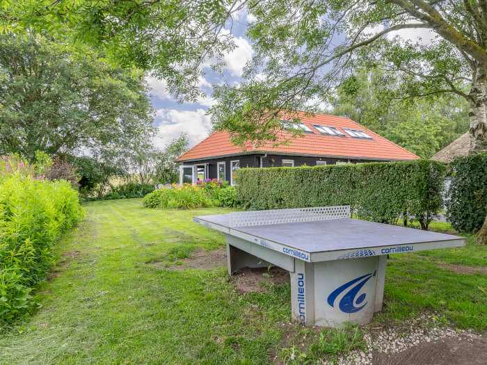 Groepsaccommodatie in Zwolle (Overijssel) voor 20 personen met 8 slaapkamers en 6 badkamers.