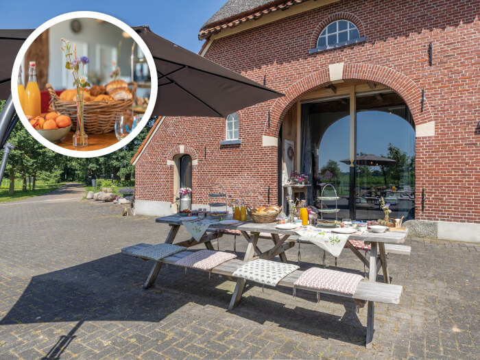Groepsaccommodatie in Hengevelde (Overijssel) voor 8 personen met 4 slaapkamers en 4 badkamers.