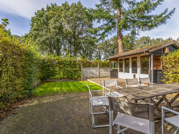 Groepsaccommodatie in Maasbree (Limburg) voor 9 personen met 4 slaapkamers en 1 badkamers.