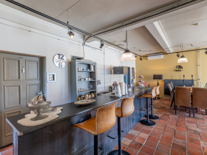 Groepsaccommodatie in Haaksbergen (Overijssel) voor 10 personen met 5 slaapkamers en 2 badkamers.
