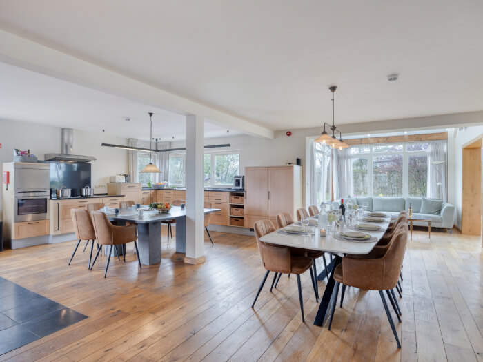 Groepsaccommodatie in Nadrin (Ardennen) voor 15 personen met 7 slaapkamers en 4 badkamers.