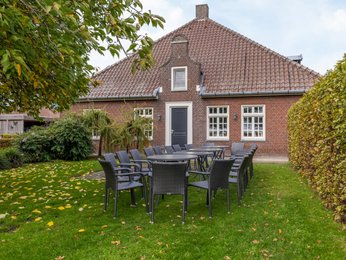 Groepsaccommodatie in Ysselsteyn (Limburg) voor 20 personen met 7 slaapkamers en 3 badkamers.