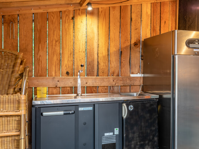 Groepsaccommodatie in Mander (Overijssel) voor 26 personen met 4 slaapkamers en 2 badkamers.