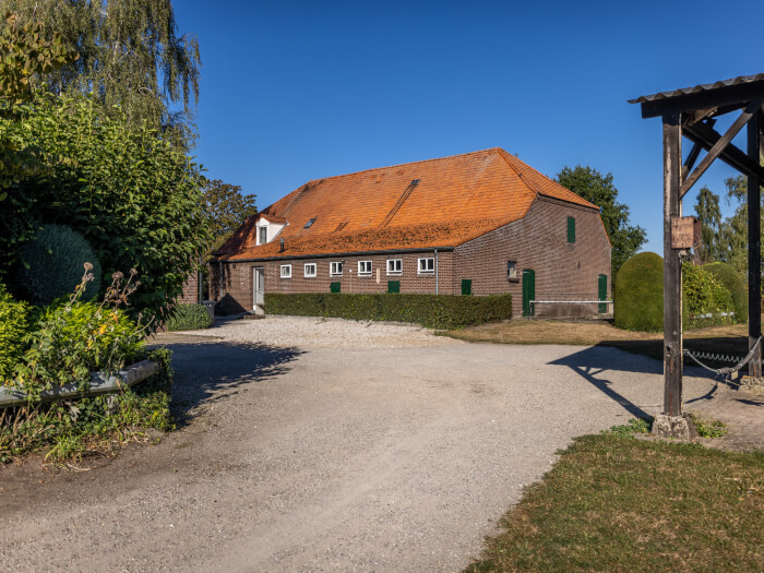 Groepsaccommodatie in Wellerlooi (Limburg) voor 10 personen met 5 slaapkamers en 3 badkamers.