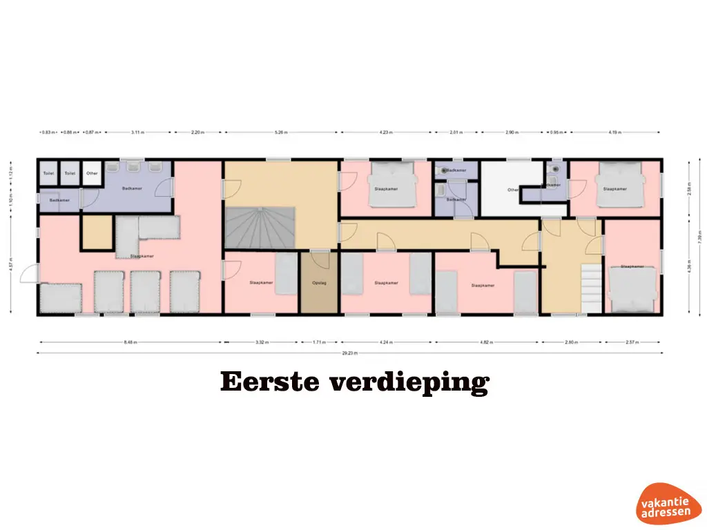 Groepsaccommodatie in Hoogstede (Nedersaksen) voor 30 personen met 8 slaapkamers en 6 badkamers.