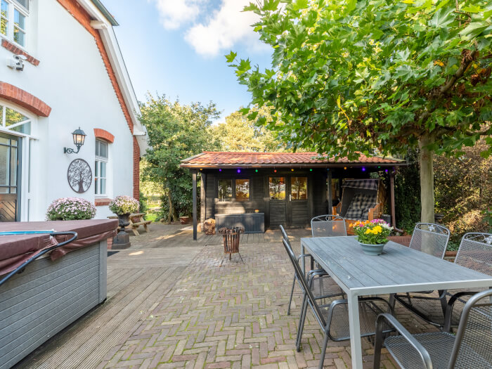 Groepsaccommodatie in Wielen (Nedersaksen) voor 18 personen met 7 slaapkamers en 3 badkamers.