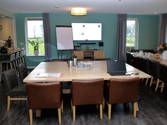 Groepsaccommodatie in Ane (Overijssel) voor 24 personen met 12 slaapkamers en 12 badkamers.