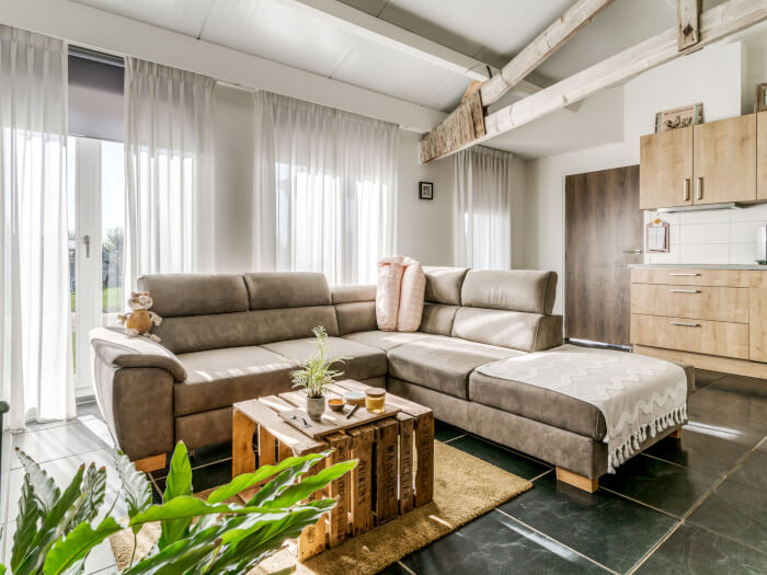 Groepsaccommodatie in Roermond (Limburg) voor 18 personen met 9 slaapkamers en 3 badkamers.