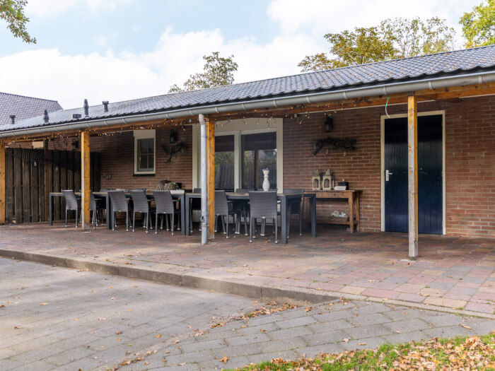 Groepsaccommodatie in Ysselsteyn (Limburg) voor 28 personen met 8 slaapkamers en 4 badkamers.