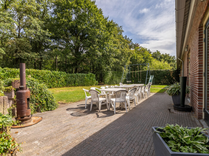 Groepsaccommodatie in Odiliapeel (Noord-Brabant) voor 16 personen met 7 slaapkamers en 6 badkamers.